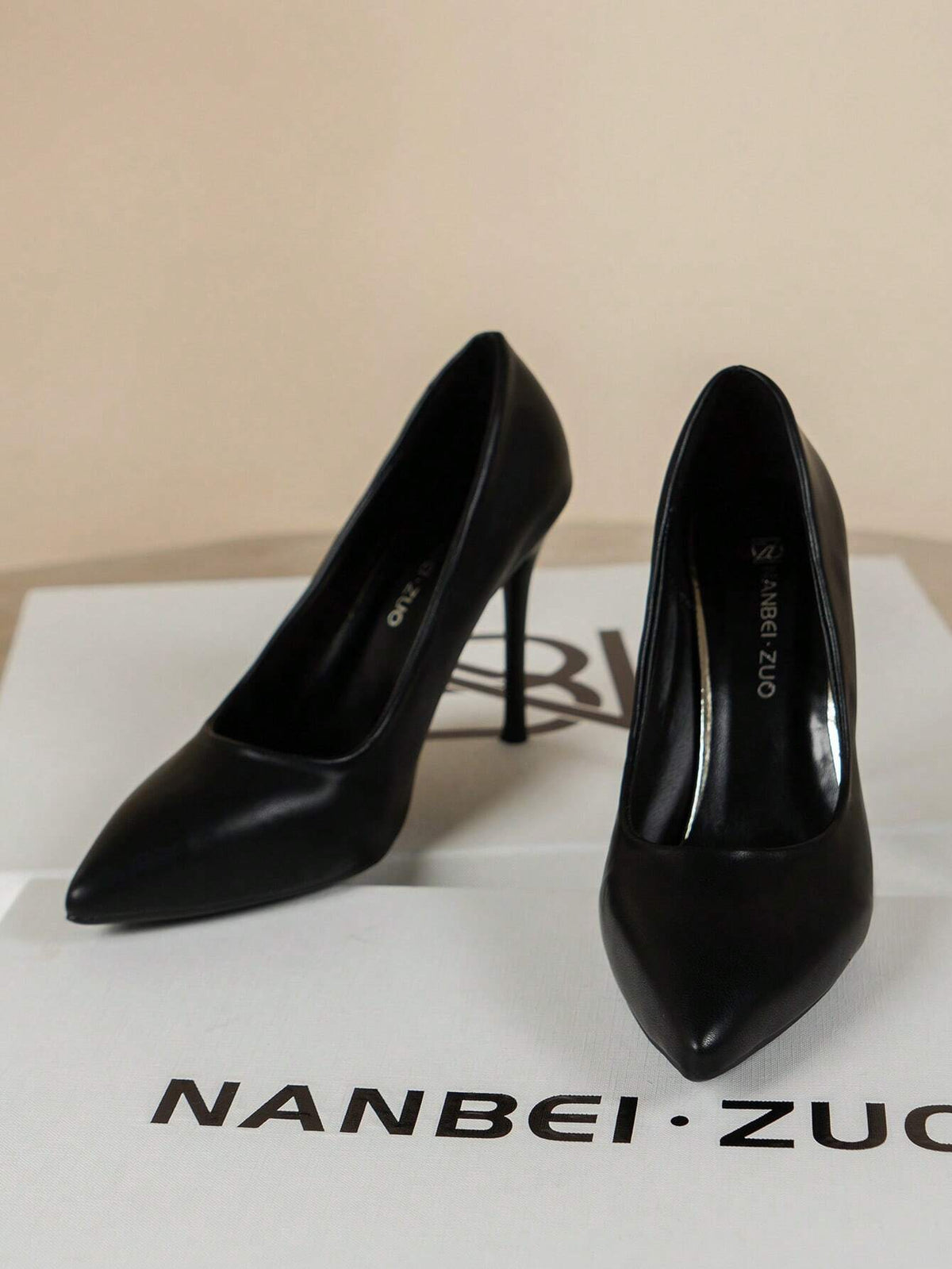Fashionable Classic Style Elegant Women's High Heel Shoes, Thin Heel & Pointed Toe & Black Color & Suitable For All Seasons