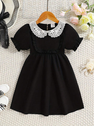Fashionable Elegant Girls' Summer Holiday Embroidered Collar Short Sleeve Woven Dress With Ruffled Hem And Waist-Tie, Comfortable Soft Ladylike Dress For Little And Middle Girls