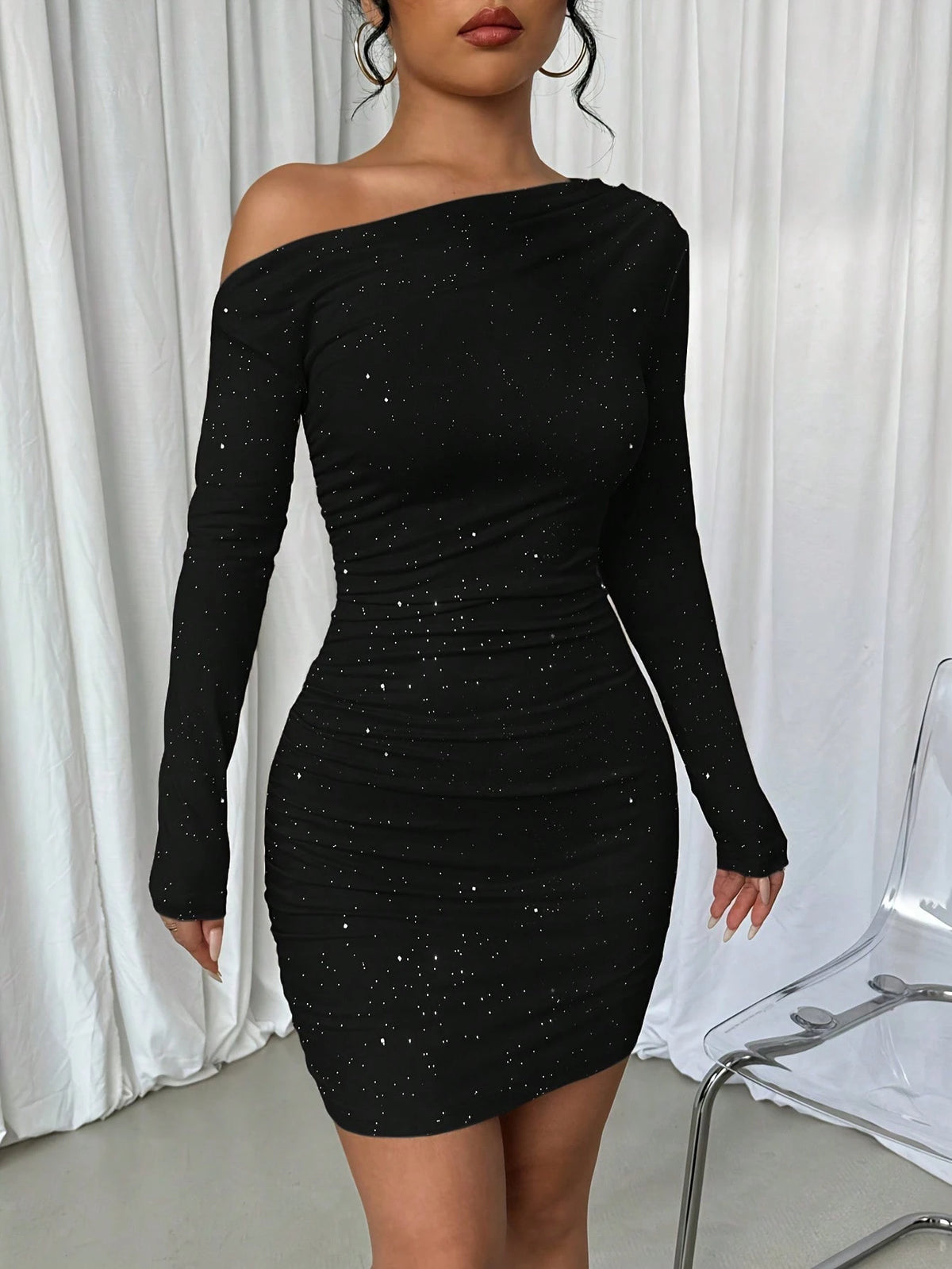 Fashionable Elegant Ruched Shoulder Long Sleeve Slimming Dress