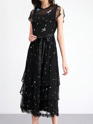 Fashionable Embroidered Waist-Defining Pleated Long Dress With Elegant Elegant, Suitable For Cocktail Party