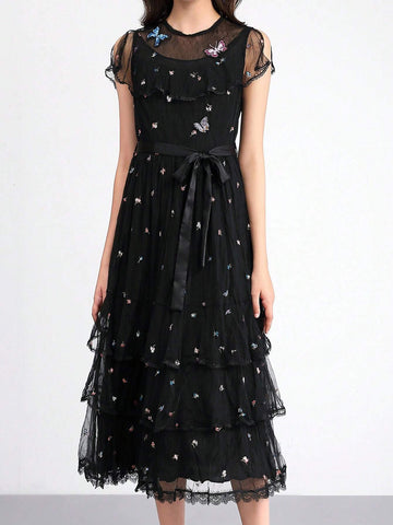 Fashionable Embroidered Waist-Defining Pleated Long Dress With Elegant Elegant, Suitable For Cocktail Party