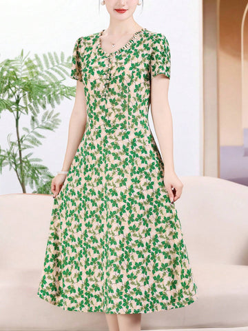 Fashionable Lace Collar Dress Fashion Small Floral Dress