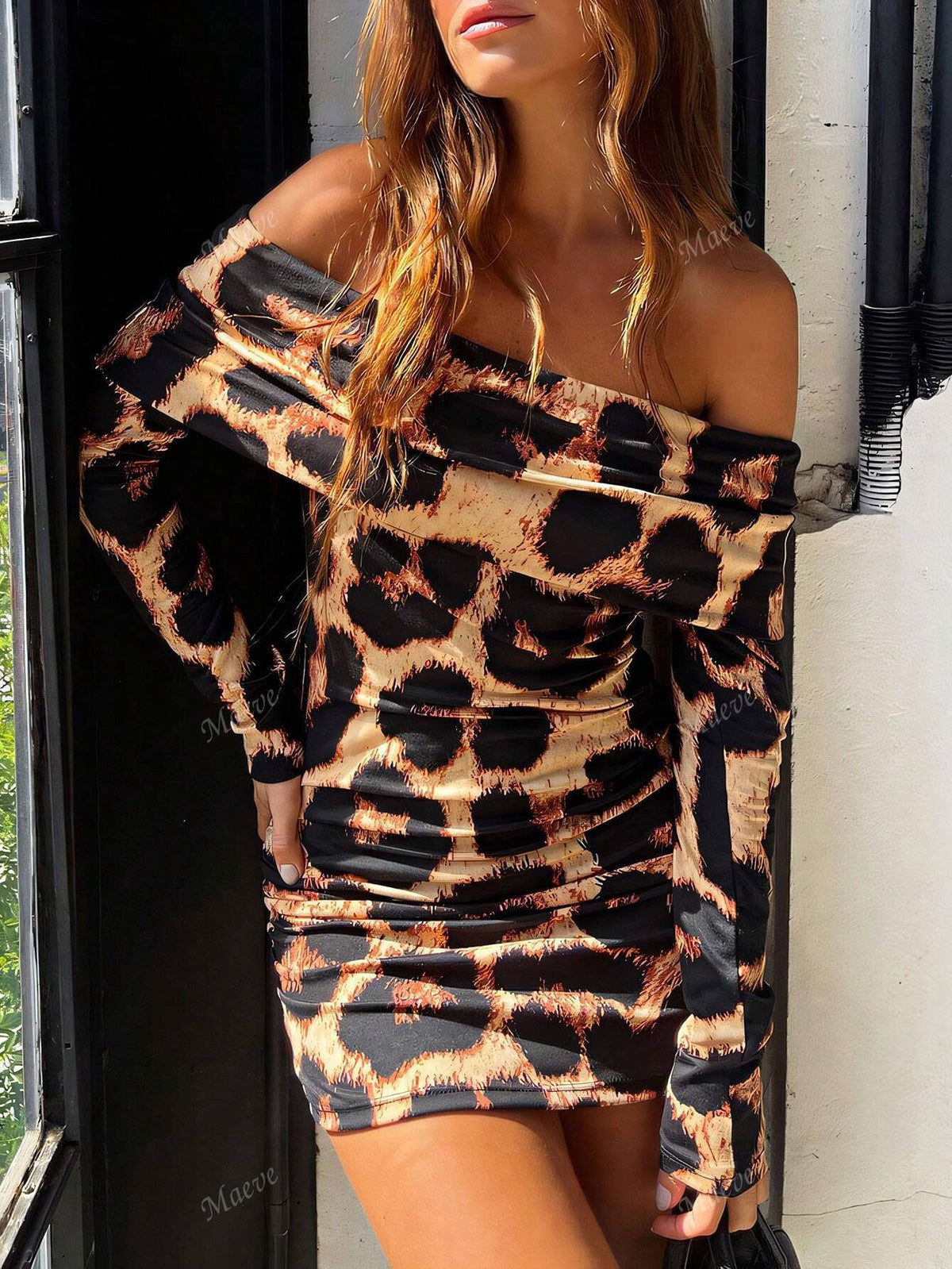 Fashionable Ruched Bandeau Waist Fitted Bodycon Dress