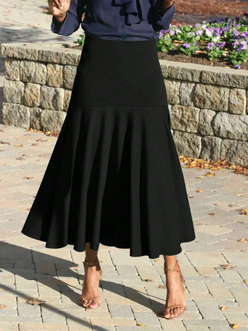 Fashionable Women's Solid Color Simple Daily Wear Skirt