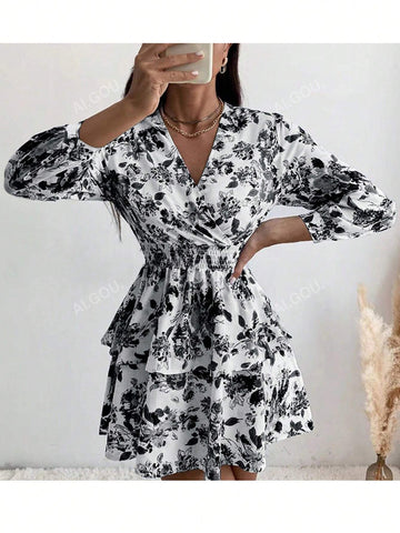 Fitted Printed V-Neck Ruched Long Sleeve Sexy Dress