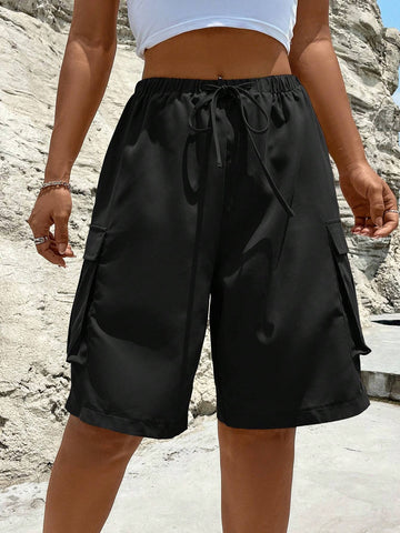 Flap Pocket Side Drawstring Waist Cargo Shorts