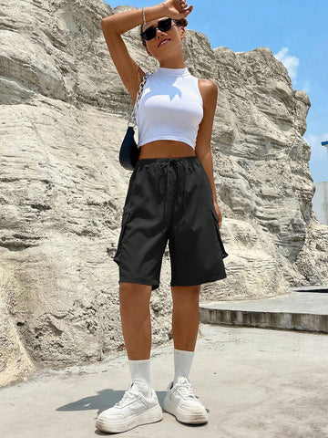 Flap Pocket Side Drawstring Waist Cargo Shorts