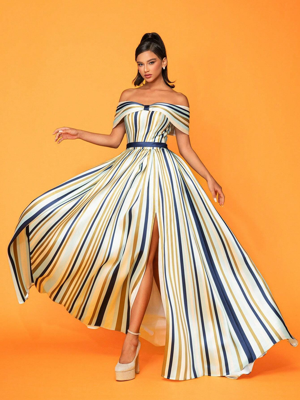 Floor-Length Deluxe Elegant Evening Dress