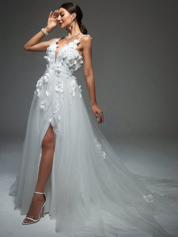 Floral Appliques Backless Mesh Wedding Dress