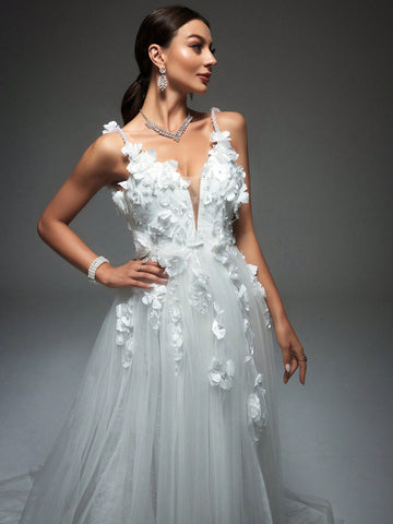 Floral Appliques Backless Mesh Wedding Dress