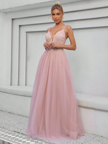 Floral Appliques Mesh Overlay Cami Wedding Dress