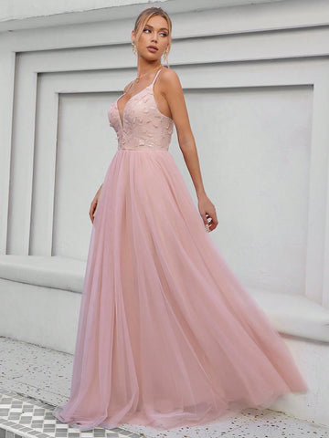 Floral Appliques Mesh Overlay Cami Wedding Dress