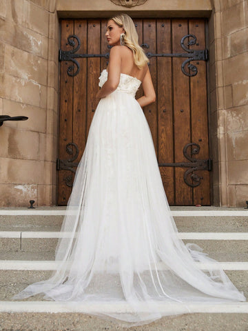 Floral Appliques Mesh Overlay Tube Wedding Dress