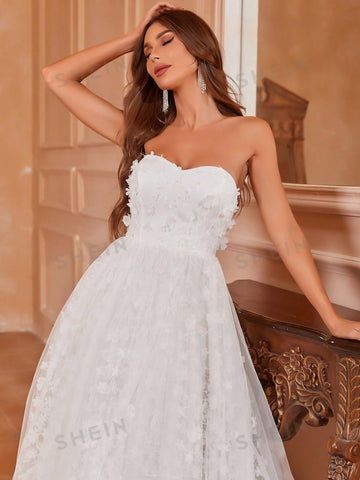 Floral Embroidery Mesh Tube Wedding Dress