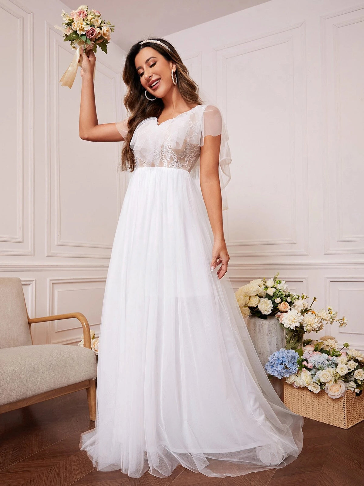 Floral Embroidery Mesh Wedding Dress