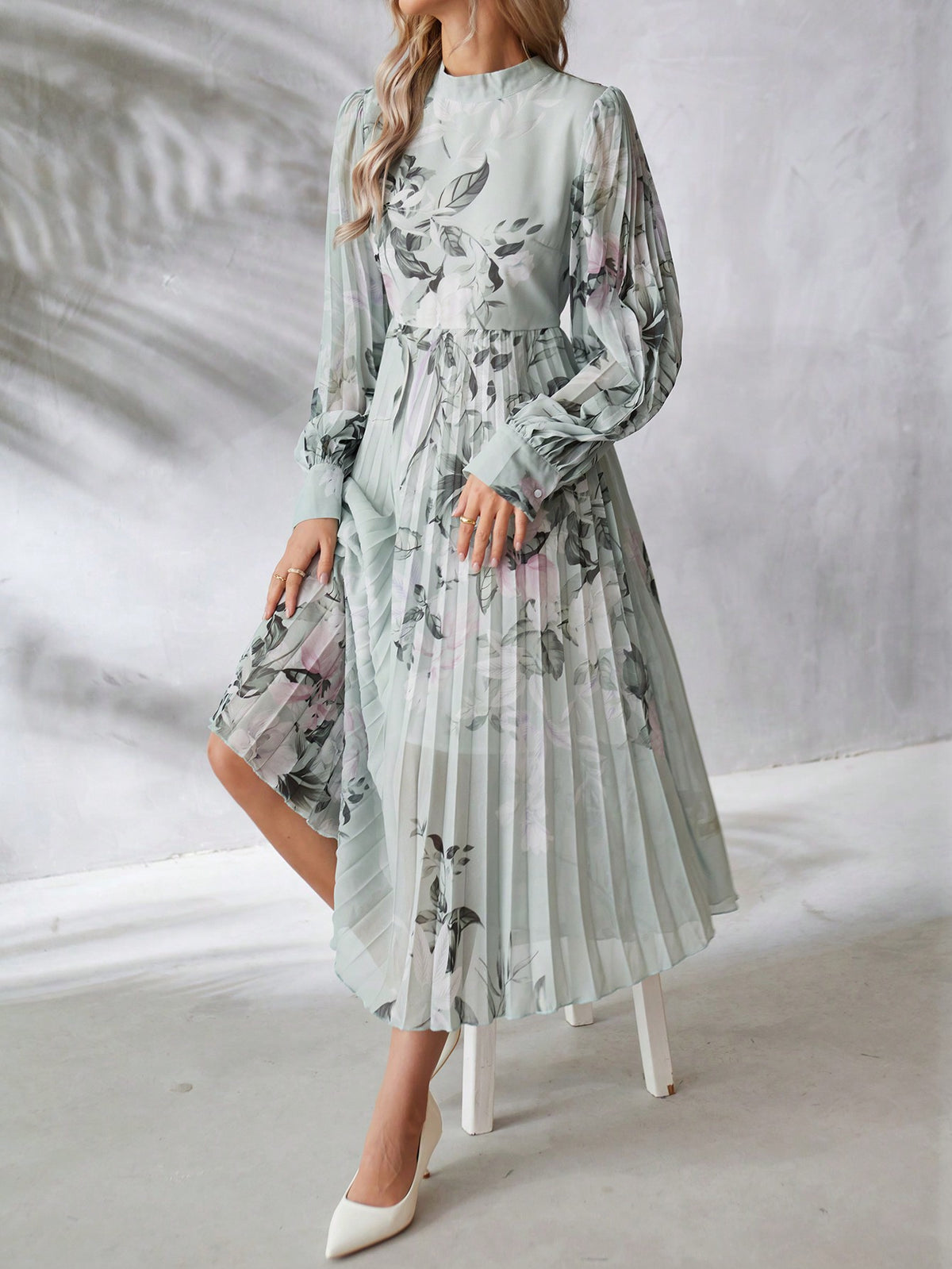 Flower Printed Long Sleeve Pleated Dress