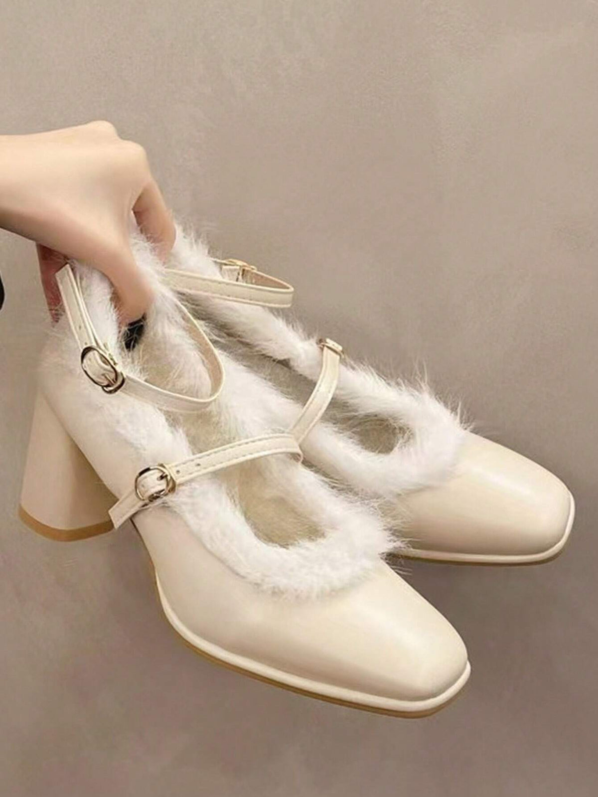 French High -Heeled, Maryzhen, White Hair Edge, Wearing 2024 New Models In Winter, Rough Heel, Apricot Color