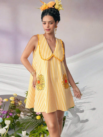 Designer VALERIA GALIPOLI Floral And Striped Print Frill Trim Statement Collar Short