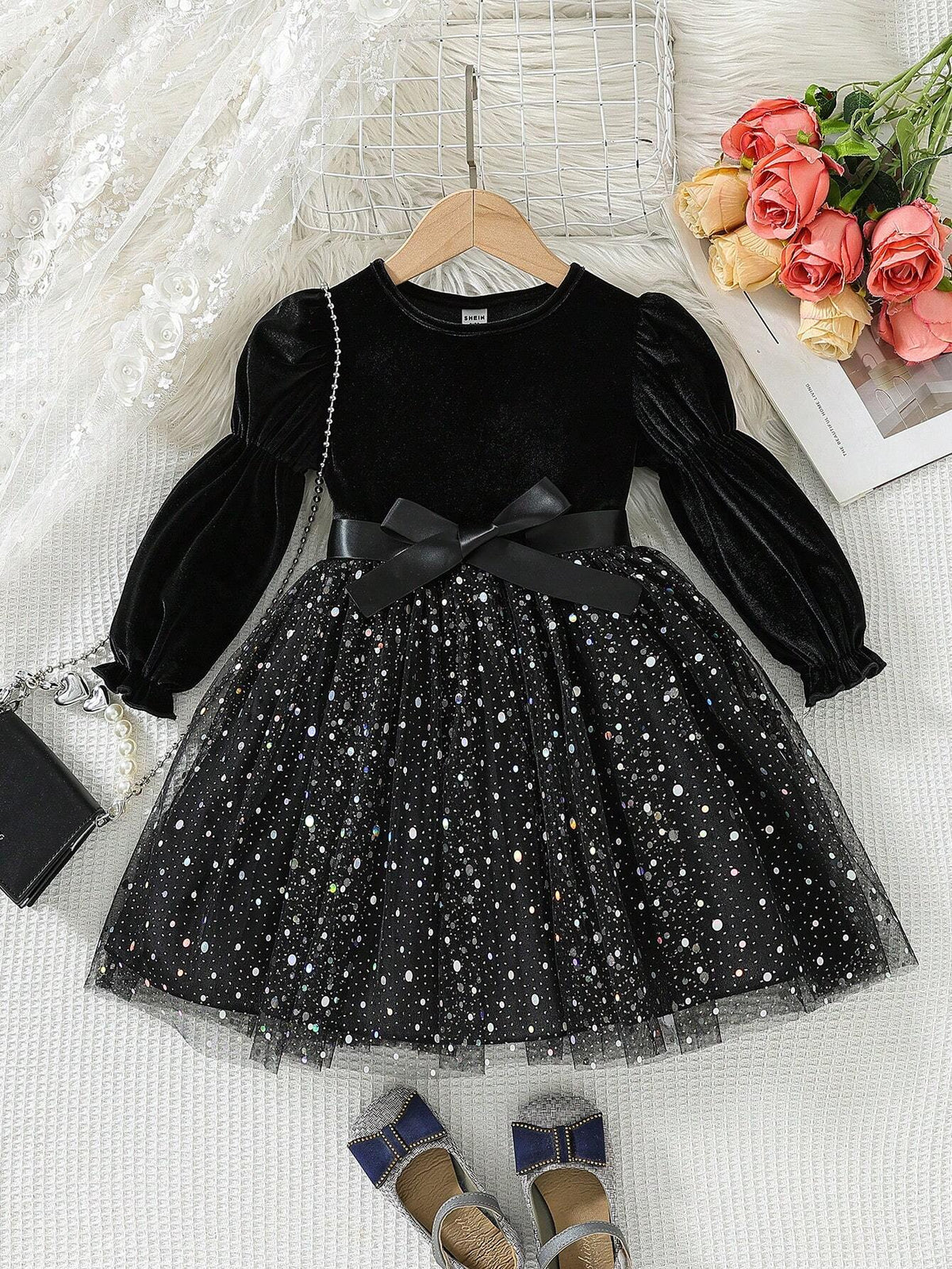 Young Girls New Black Sequin Mesh Tulle A-Line Dress With Ruffles, Round Neck, Lantern Sleeves, Bow Tie, For Spring And Autumn