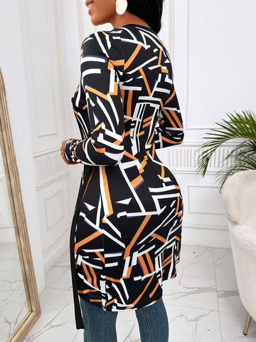 Geo Print Notched Neckline Asymmetrical Hem Tee