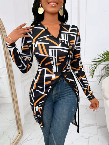 Geo Print Notched Neckline Asymmetrical Hem Tee