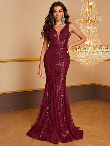 Giffniseti Plunging Neck Mermaid Hem Sequin Prom Dress