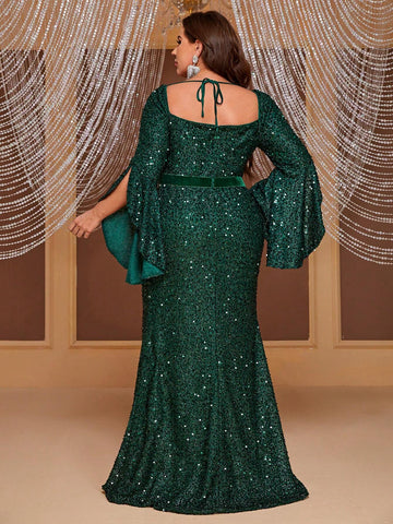 Giffniseti Plus Size Sequin Long Sleeve Square Neckline Dress (With Belt)