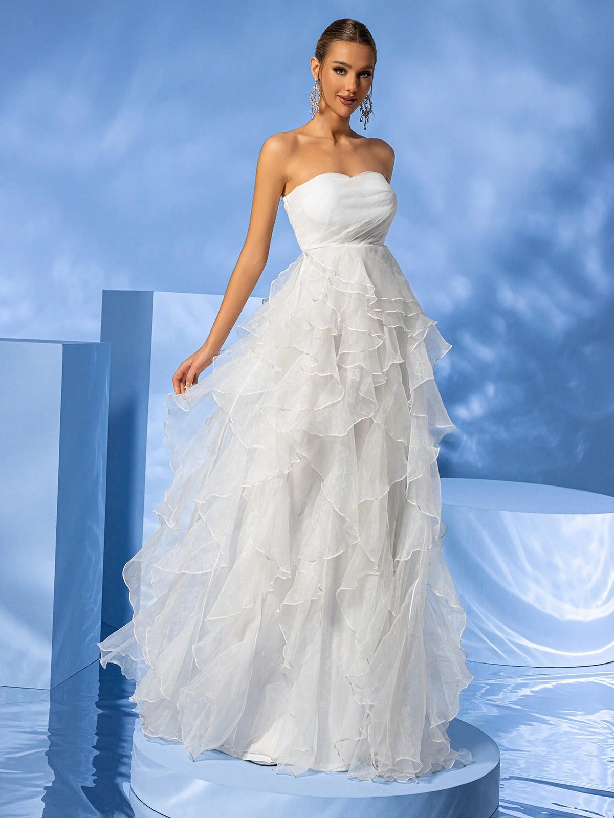 Giffniseti Strapless Sleeveless Multi-Layered Irregular Mesh Elegant Romantic Wedding Dress