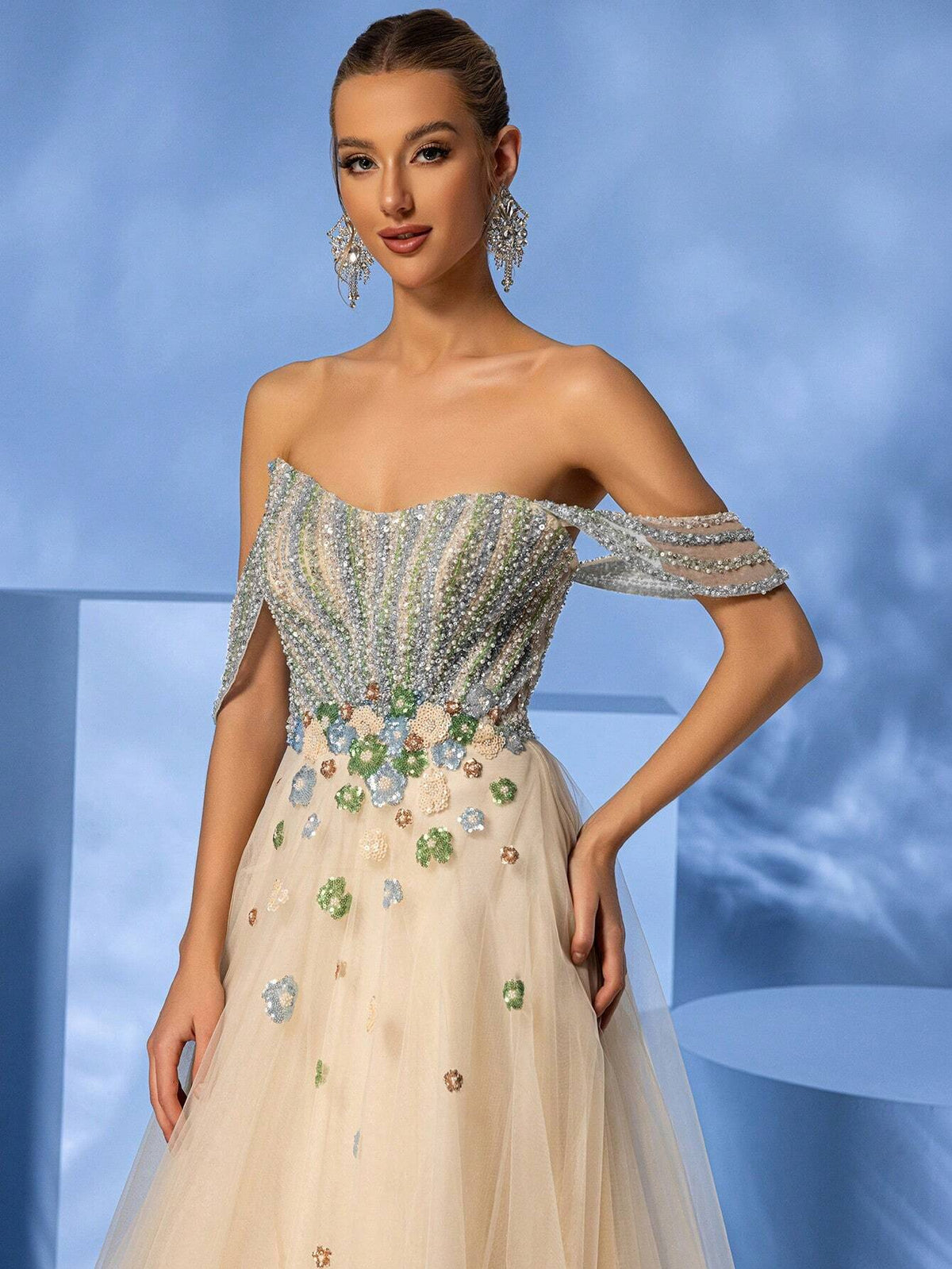 Giffniseti Women's Advanced Elegant Sparkling Beaded Multi-Layer Mesh Trumpet Hem Ball Gown With Train