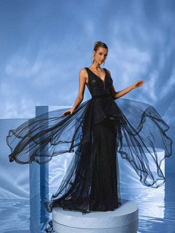 Giffniseti Women's Sleeveless V-Neck Elegant Luxurious Party Evening Dress With Sequins & Net Yarn Patchwork