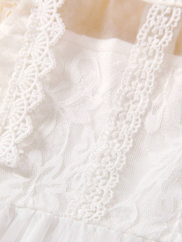 Girl Mesh Dress With Various Embroidery, Floral Decor, Knitting Lace, Two Layers Of Mesh, One Layer Of Lining, Zipper Closure. Suitable For Summer Parties And Weddings.