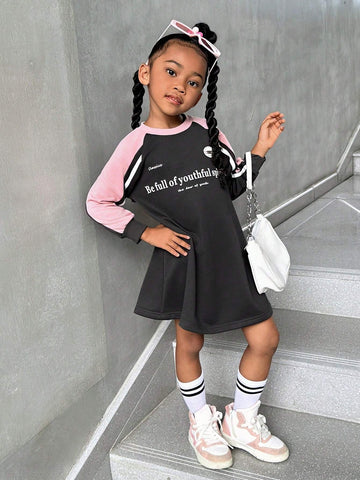 Girls Casual Daily Simple Raglan Sleeve Long Sleeve Dress With Gray-Pink Color Block Design, Fashion Minimalist Hoodie Dress Suitable For Back To School Wear, Autumn New Arrival