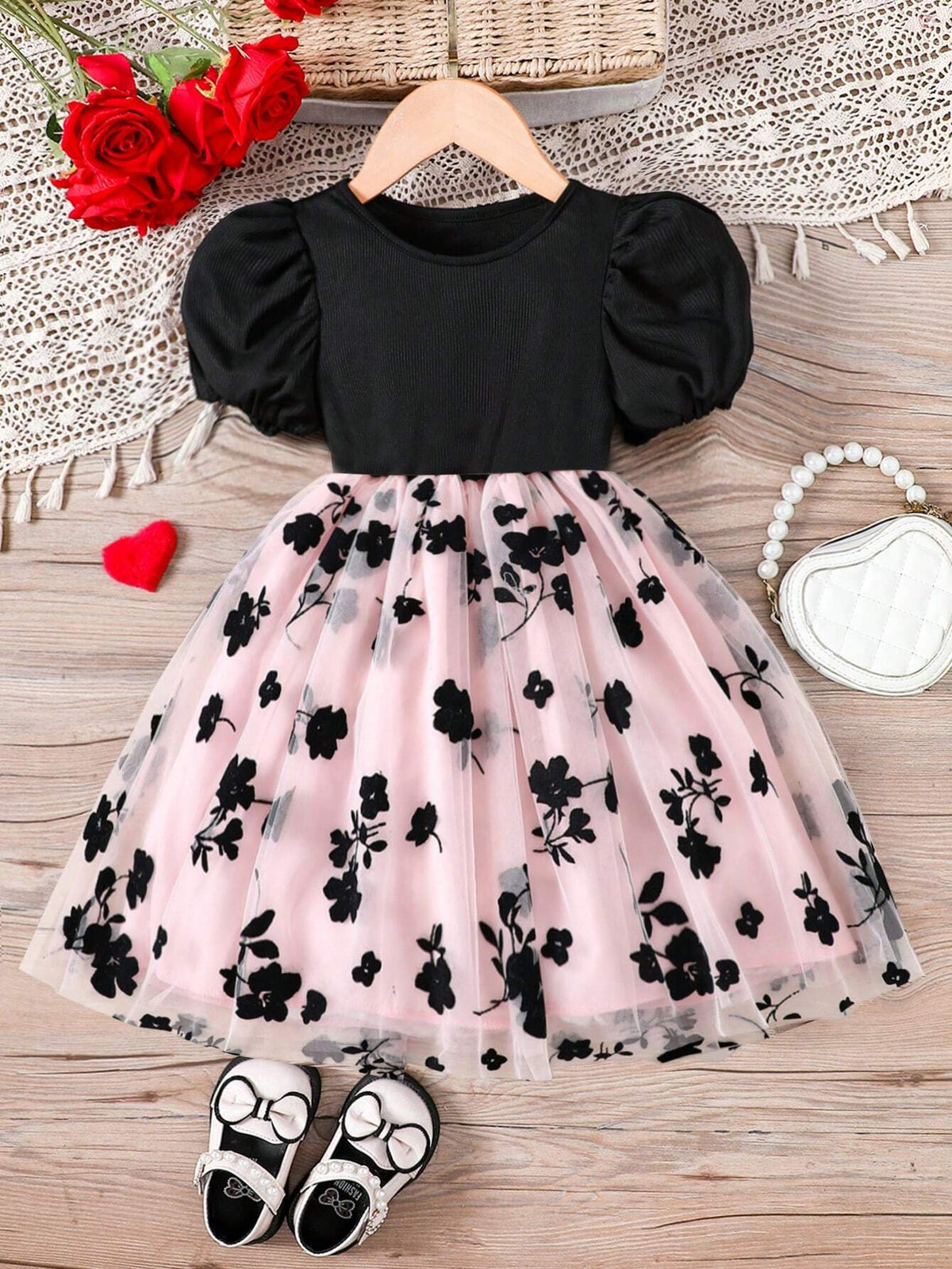 Girls' Casual Fashionable Knitted Ribbed Short Sleeve Floral Applique Mesh Mini Dress