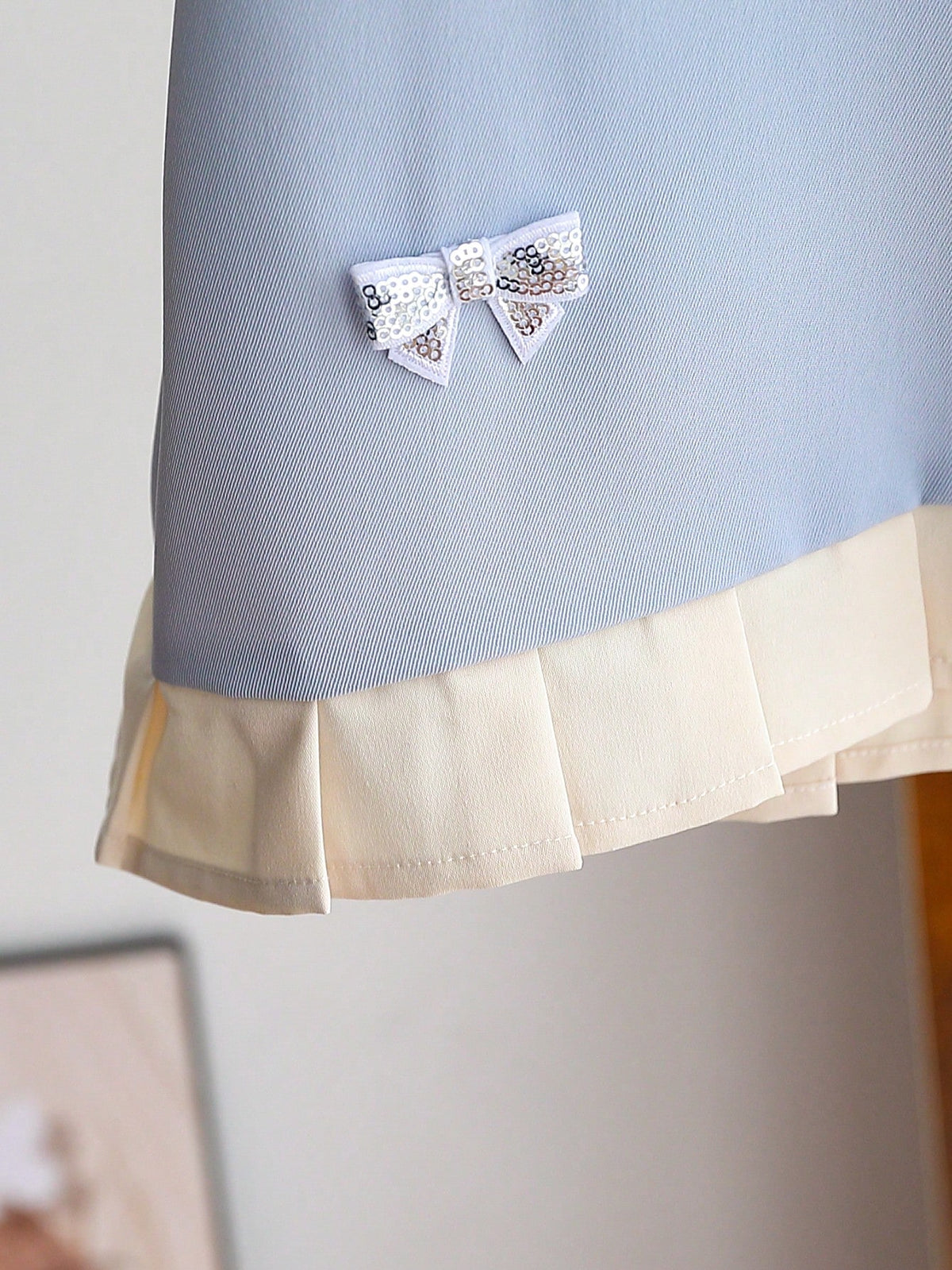 Girls Casual Pinafore Dress With Handmade Bow Decor