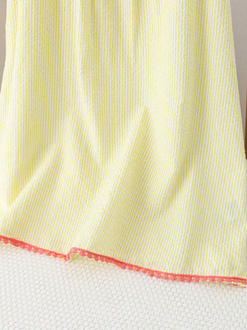 Girls' Country Vacation Light Yellow Striped Dress Suitable For Daily Wear And Outdoor Activities, Suitable For Spring And Summer Seasons.