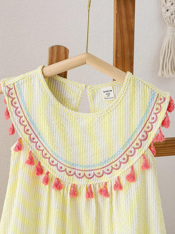 Girls' Country Vacation Light Yellow Striped Dress Suitable For Daily Wear And Outdoor Activities, Suitable For Spring And Summer Seasons.