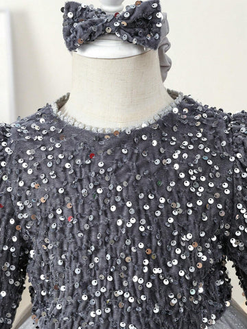 Girls' Elegant And Graceful Velvet And Mesh Party Dress With Beaded Decoration