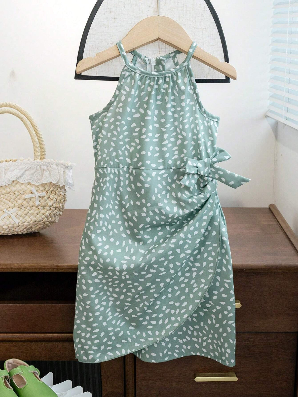 Girls' Elegant Halter Neck Sleeveless Irregular Hem Dress With Bowknot Waist And Slim Fit