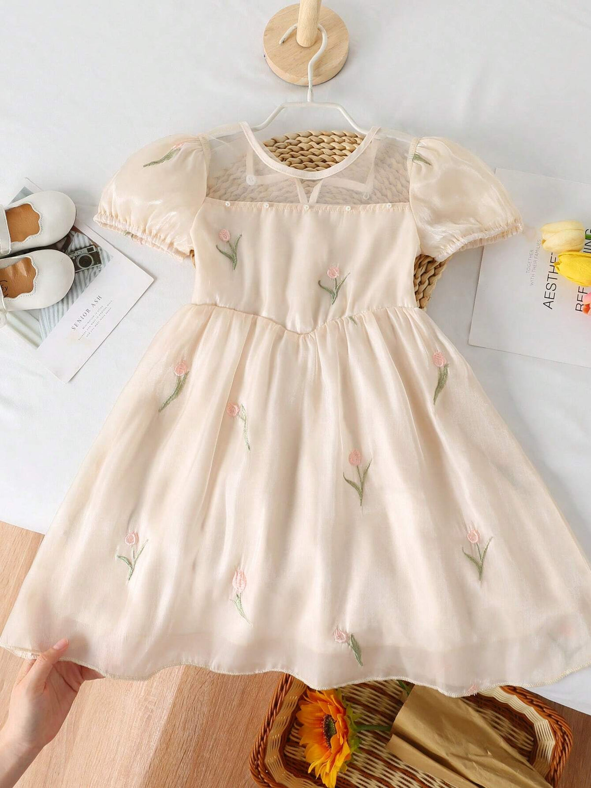 Girls' Elegant High-Neck Puff Sleeve Floral Embroidered Dress With High Waist