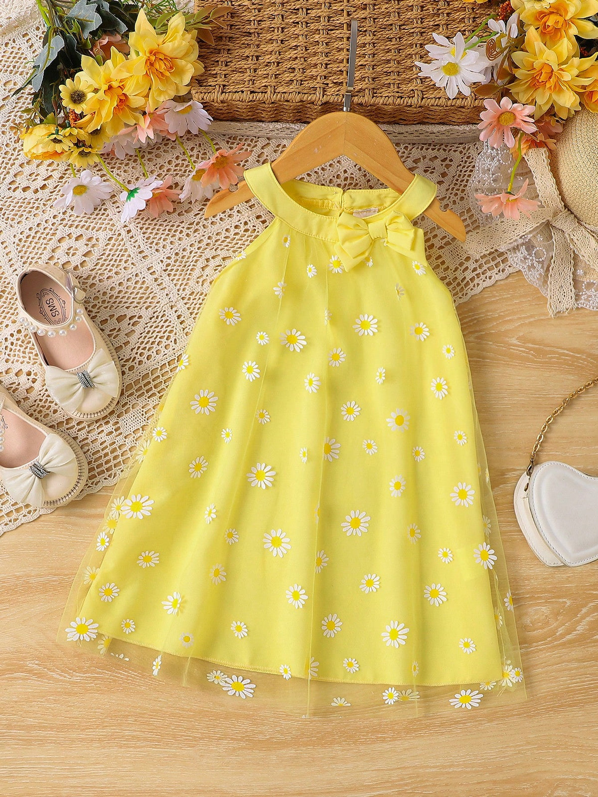 Girls' Fashion Mesh Patchwork Round Neck Bowknot Sleeveless Dress