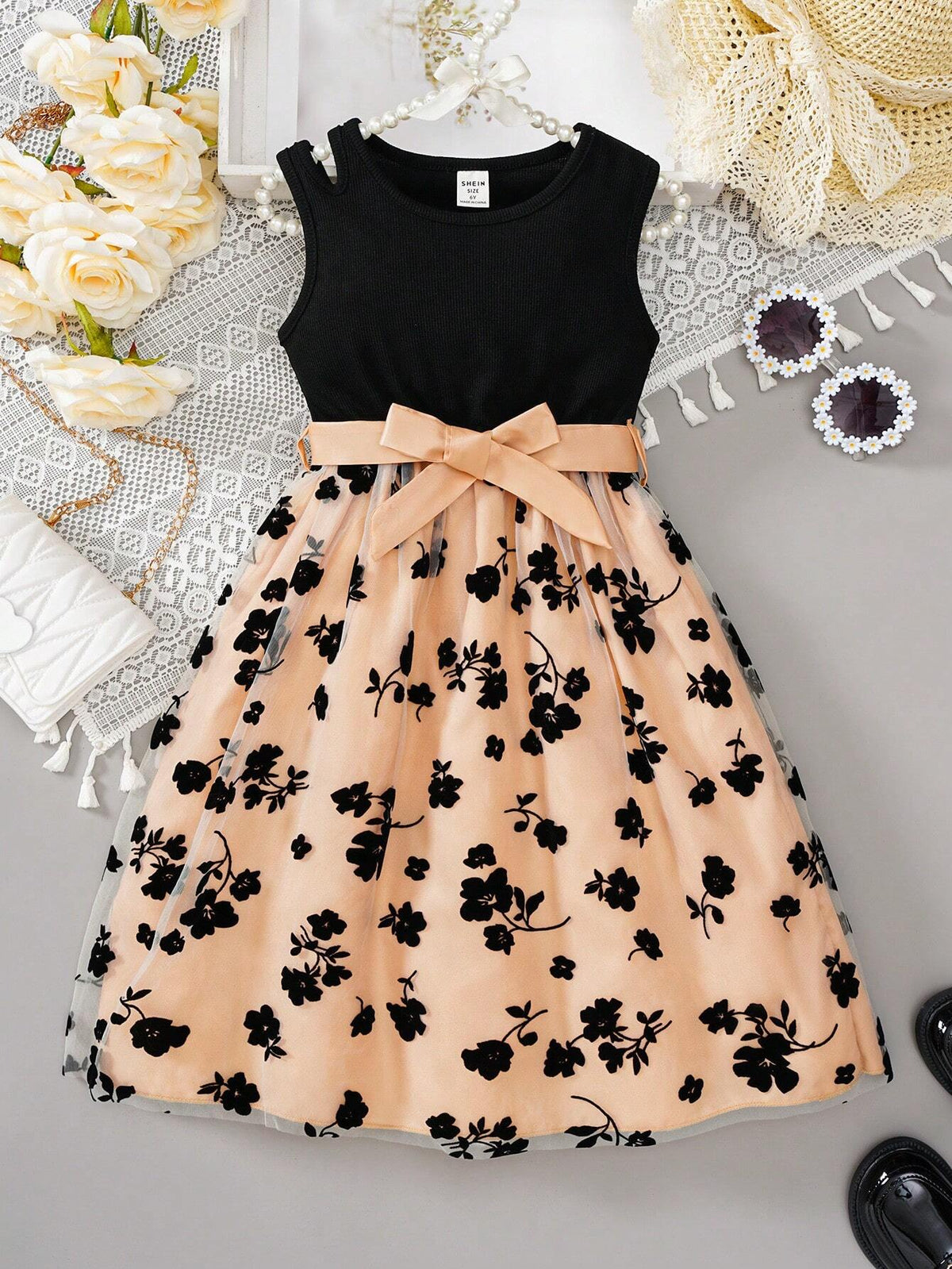 Girls Fashionable And Elegant Lace Bow Belt Sleeveless Hollow Dress Suitable For Summer Holiday Party