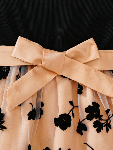 Girls Fashionable And Elegant Lace Bow Belt Sleeveless Hollow Dress Suitable For Summer Holiday Party