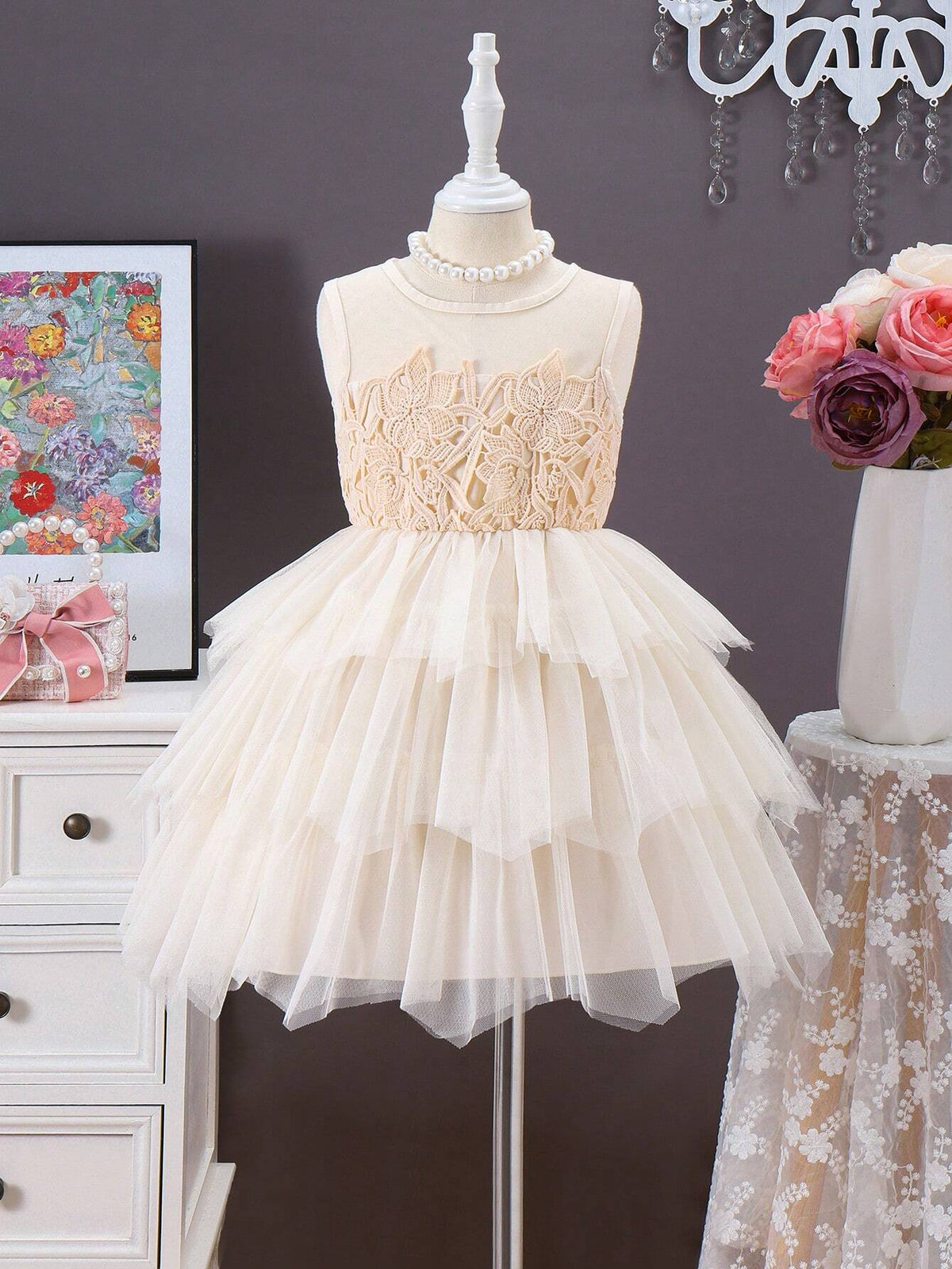 Girls Gorgeous Cute Party Dress In Mesh Champagne Color
