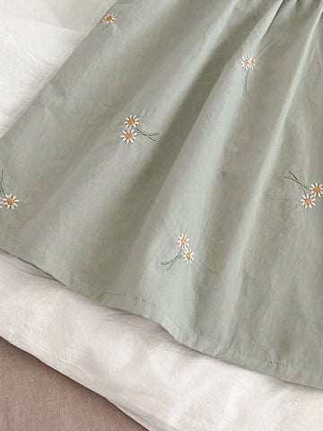 Girls Peter Pan Collar Embroidery Long Sleeve Dress, Spring And Autumn