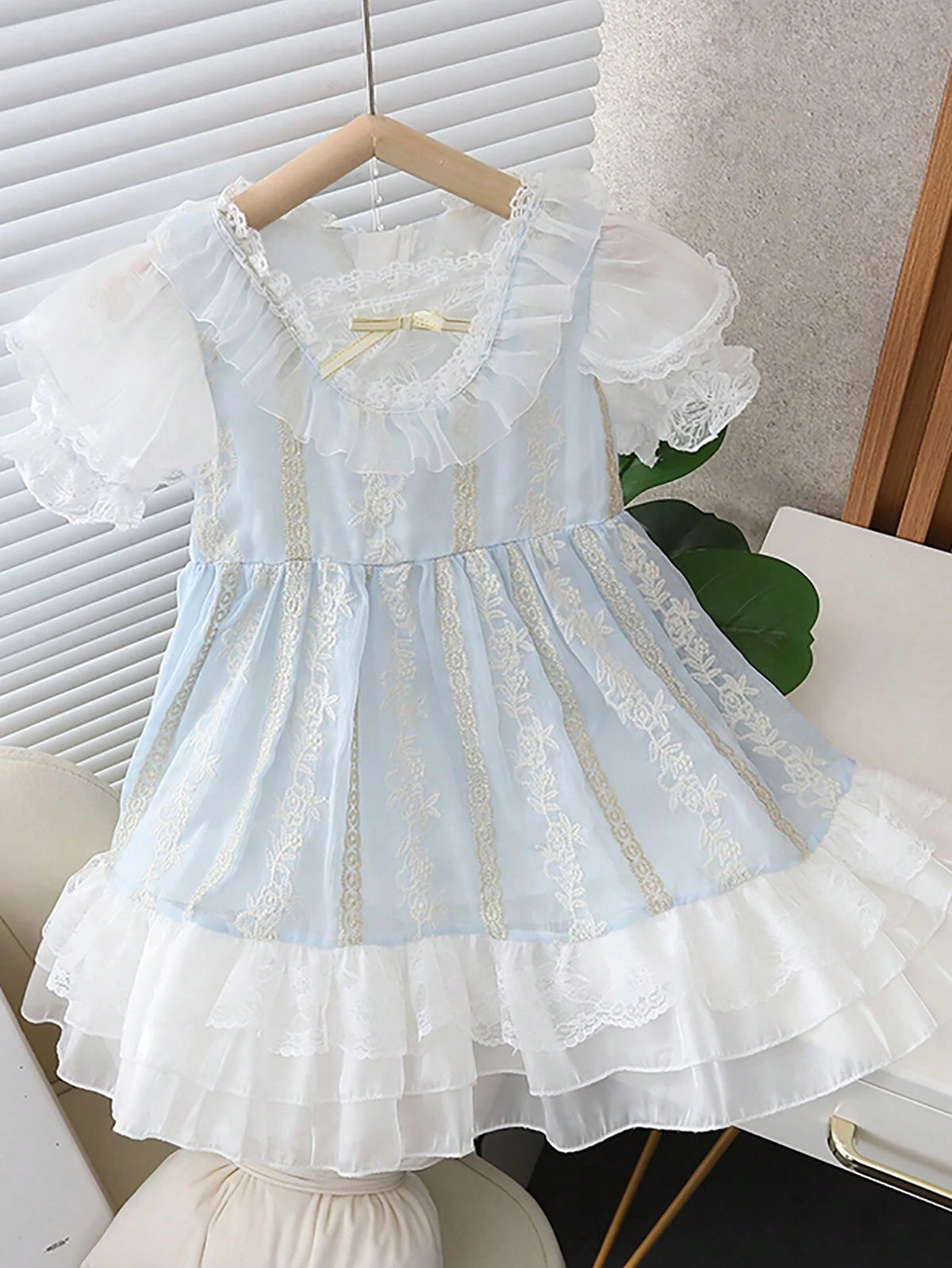 Girl's Princess Dress Summer New Short Sleeved Cake Dress