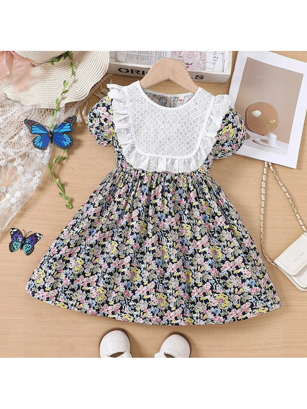 Girls' Short Sleeve Country Style Ditsy Floral Dress With Sweet Lace Decoration, Summer