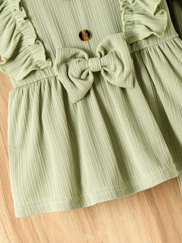 Girls' Simple Casual 2-Piece Set, Using A Soft Light Green As The Main Color Tone, Giving A Fresh And Natural Feel