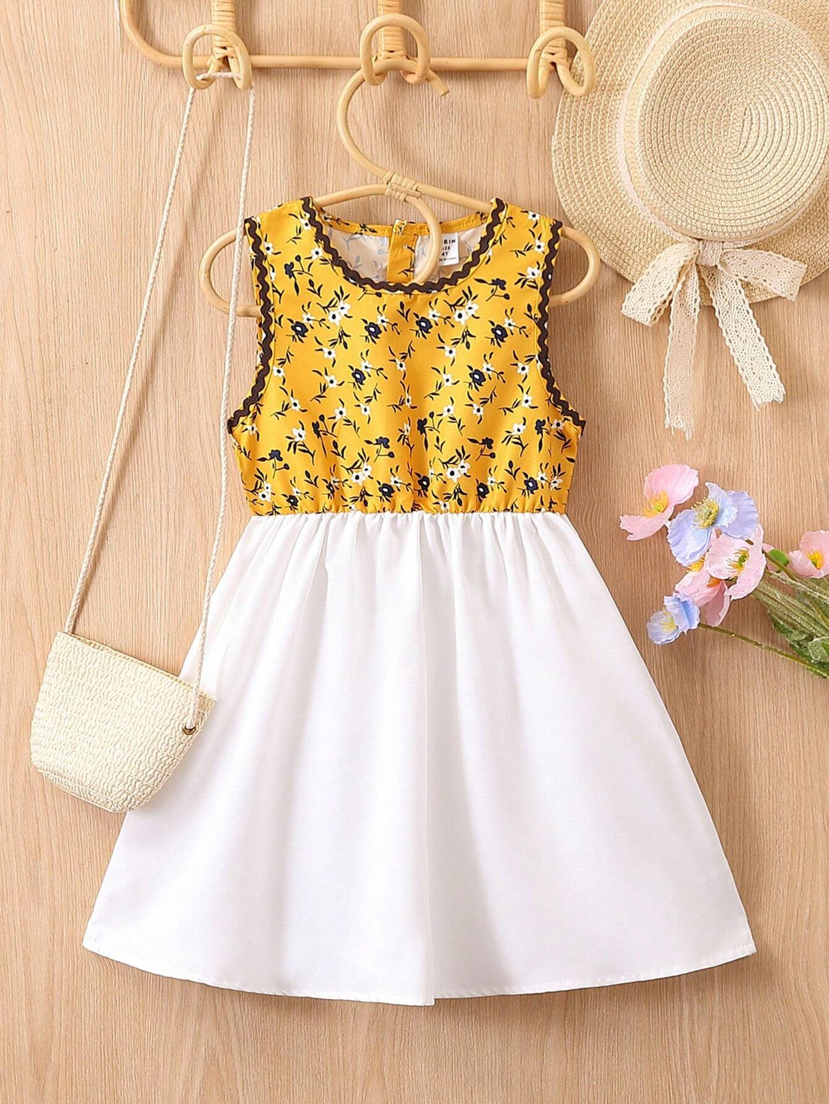 Girls' Sleeveless Floral Printed Patchwork Bohemian Style Dress With Flower Pattern