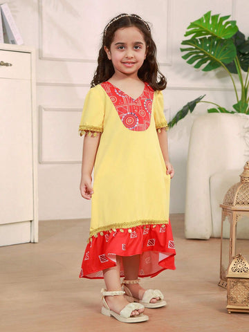 Girls' Summer Printed Dress With Lace Trim And Pendant
