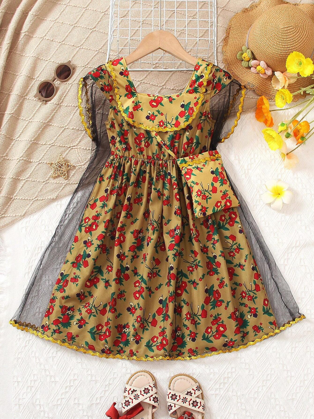 Girls' Vacation Style Ladylike Ditsy Floral Ruffle Trim Blouse For Spring And Summer